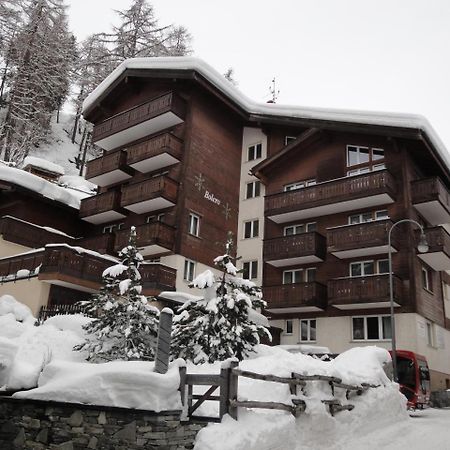 Bolero 4.5 Dachzimmerwohnung Zermatt Extérieur photo